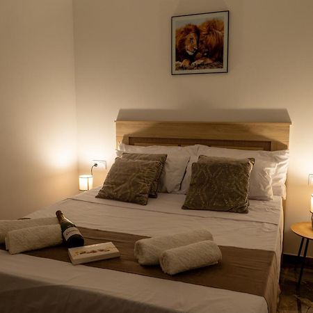 Apartamento Turistico Lux Center Valencia Eksteriør bilde
