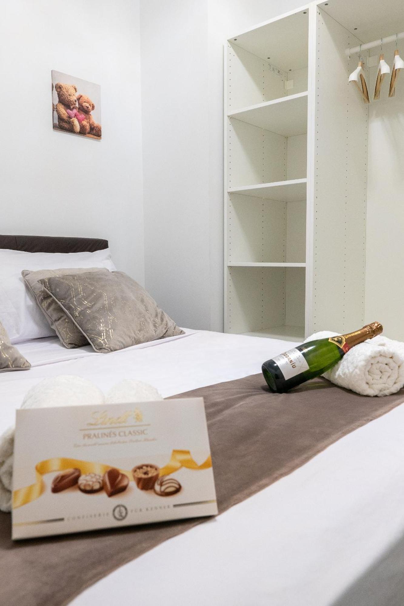 Apartamento Turistico Lux Center Valencia Eksteriør bilde